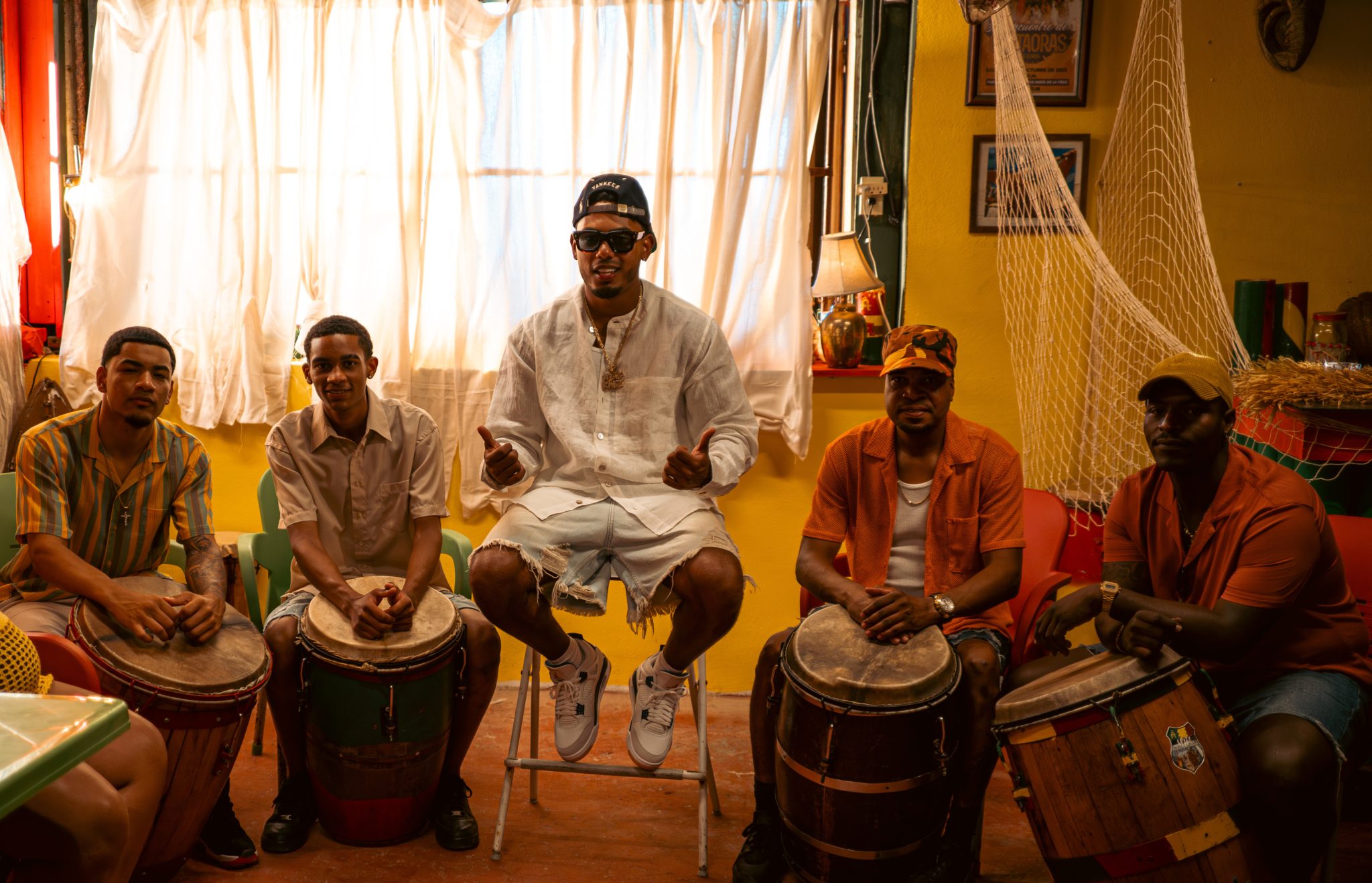 MYKE TOWERS LANZA ISLAND BOYZ, SU ÁLBUM MÁS PERSONAL Y VISIONARIO ...