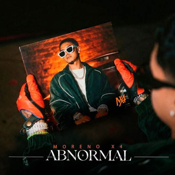MORENO X4 PRESENTA ABNORMAL, SU ÁLBUM DEBUT COMO SOLISTA BAJO FONO